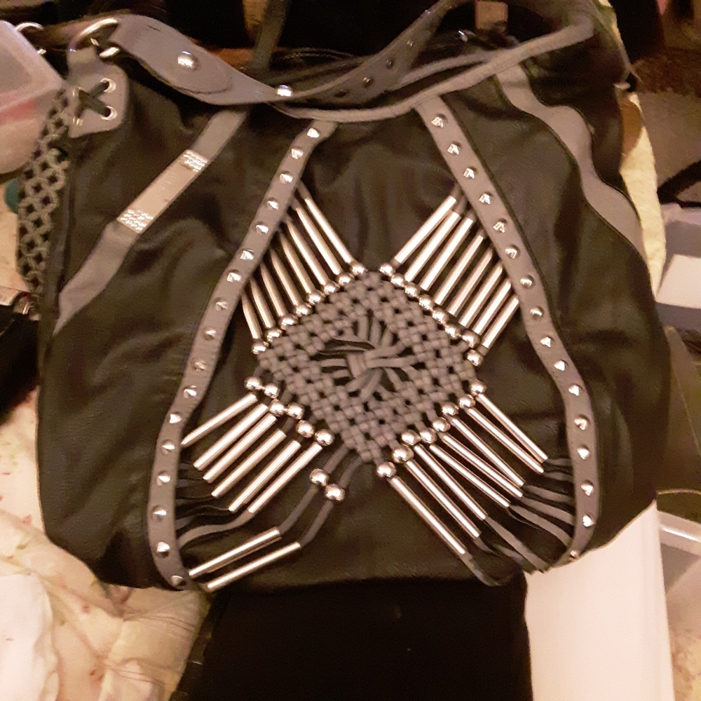 Womans Handbag - Picture 2 of 4